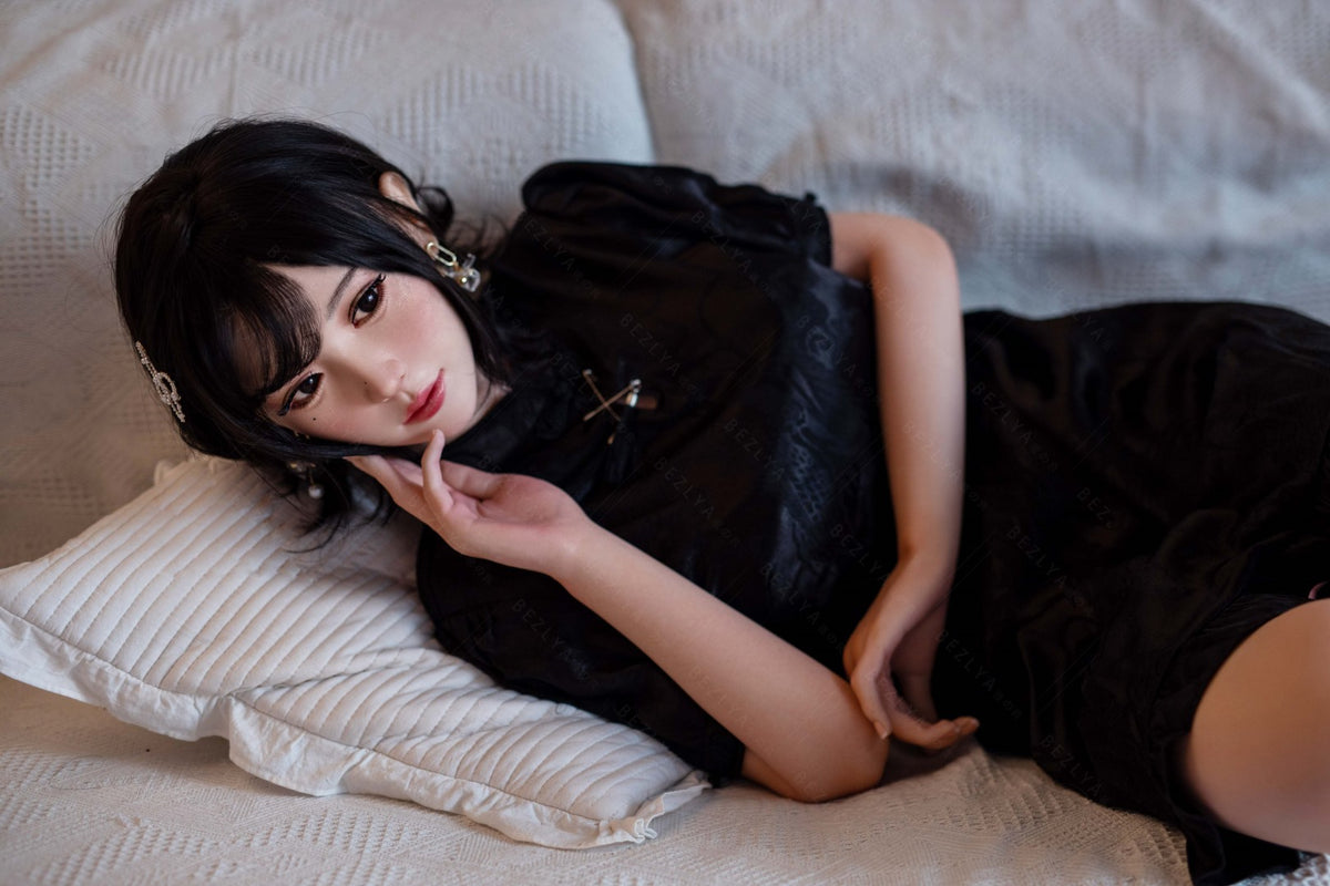 Hibiskus sexdukke (Bezlya Doll 160 cm C-cup 2.1 Silikon)