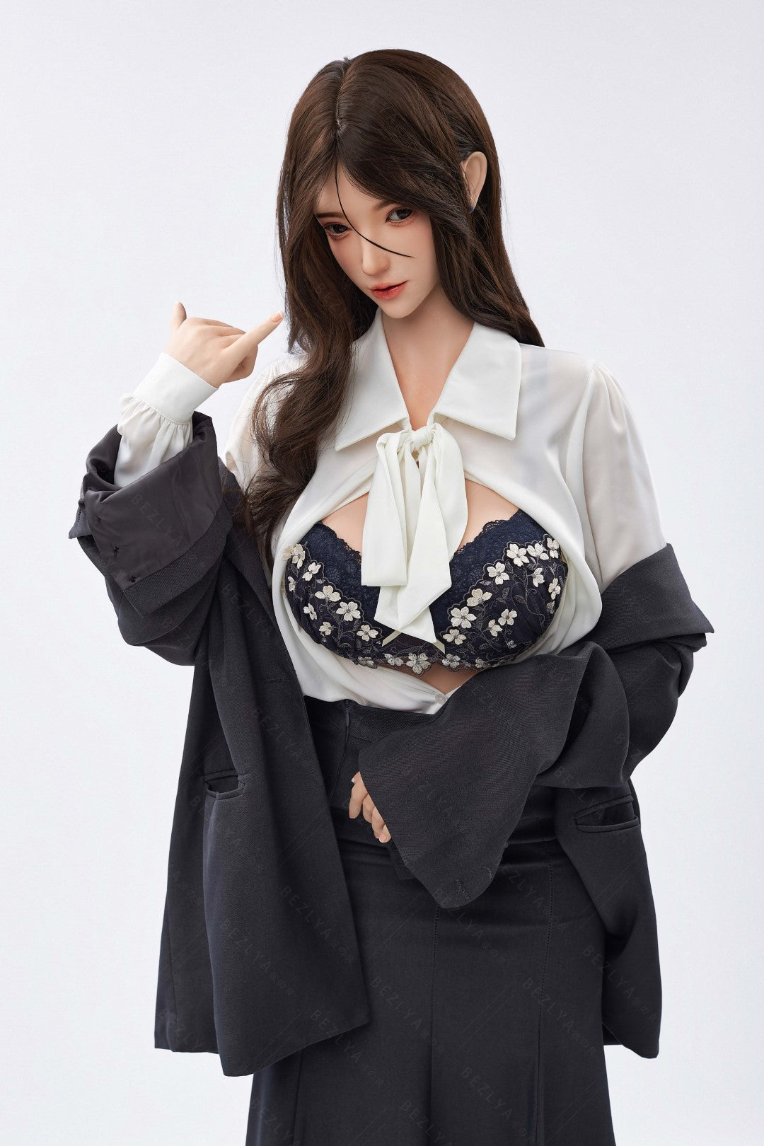 Yulania sexdukke (Bezlya Doll 163 cm E-cup 2.2 Silikon)