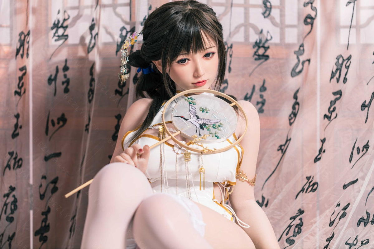 Platycodon sexdukke (Bezlya Doll 155 cm E-cup 2.2CF silikon)