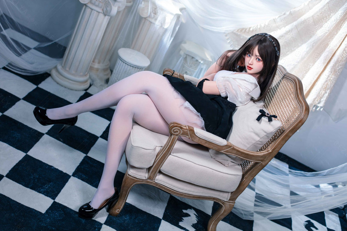 Convallaria sexdukke (Bezlya Doll 155 cm B-cup 2.1 Silikon)