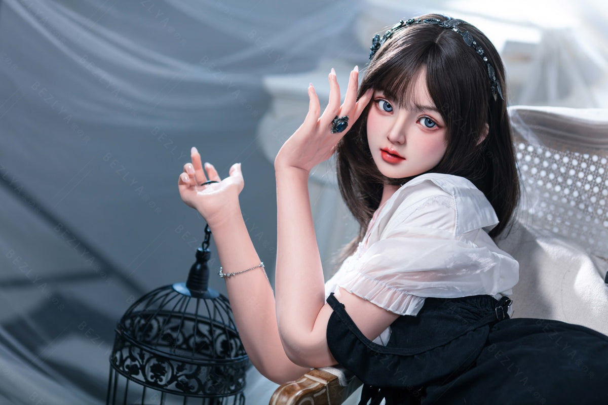 Convallaria sexdukke (Bezlya Doll 155 cm B-cup 2.1 Silikon)