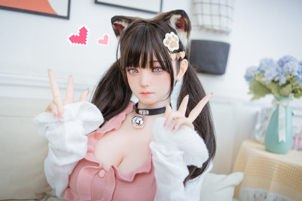 Campanula sexdukke (Bezlya Doll 155 cm F-cup 2.0 TPE+silikon)