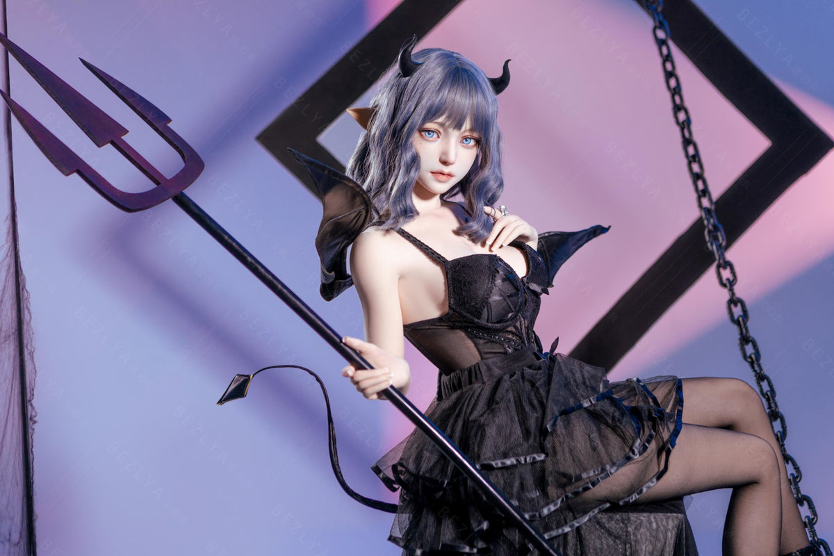 Campanula sexdukke (Bezlya Doll 149 cm D-cup 2.1 Silikon)