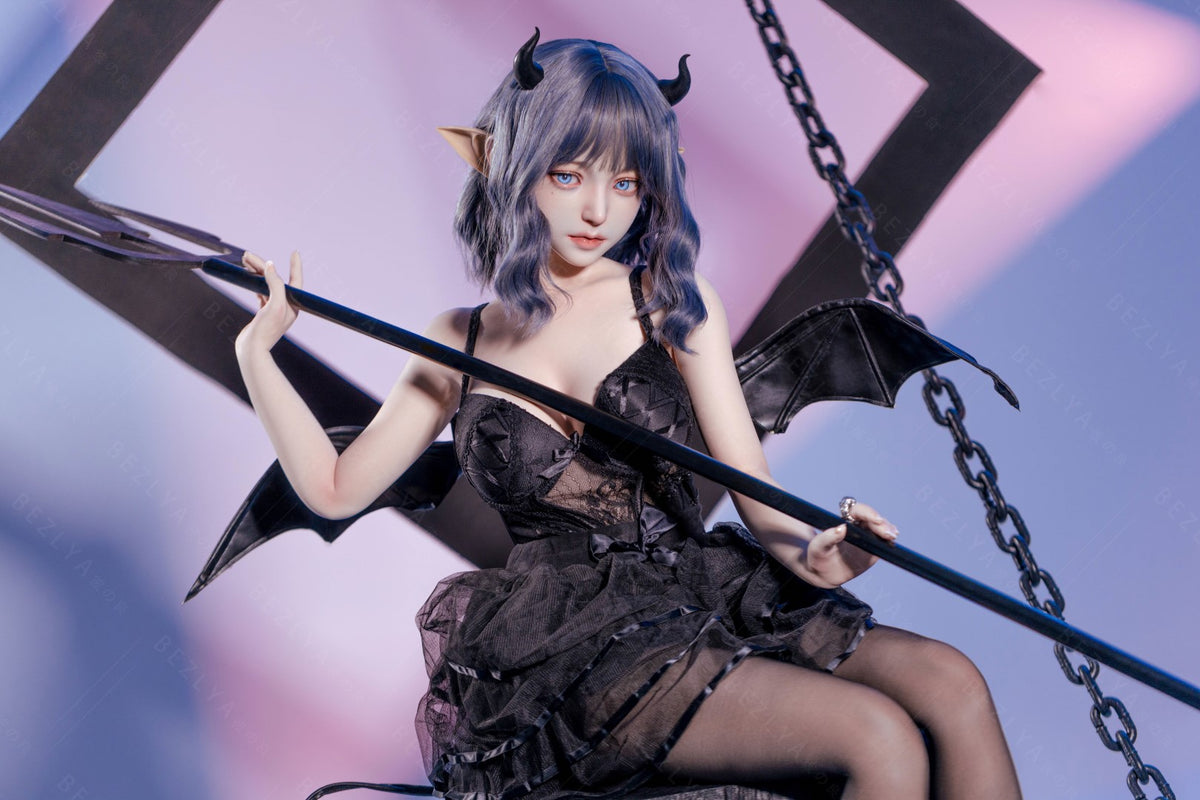 Campanula sexdukke (Bezlya Doll 149 cm D-cup 2.1 Silikon)