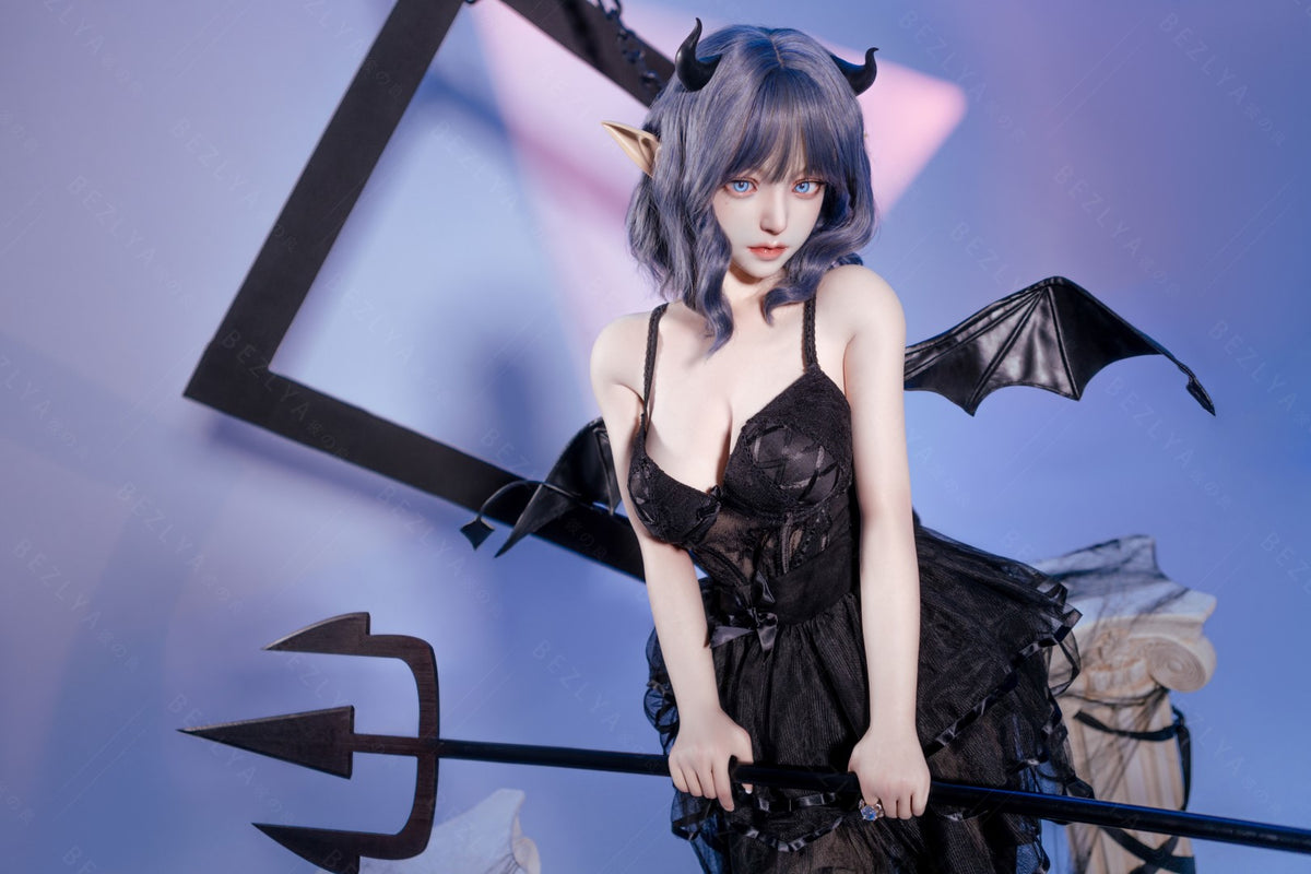 Campanula sexdukke (Bezlya Doll 149 cm D-cup 2.1 Silikon)