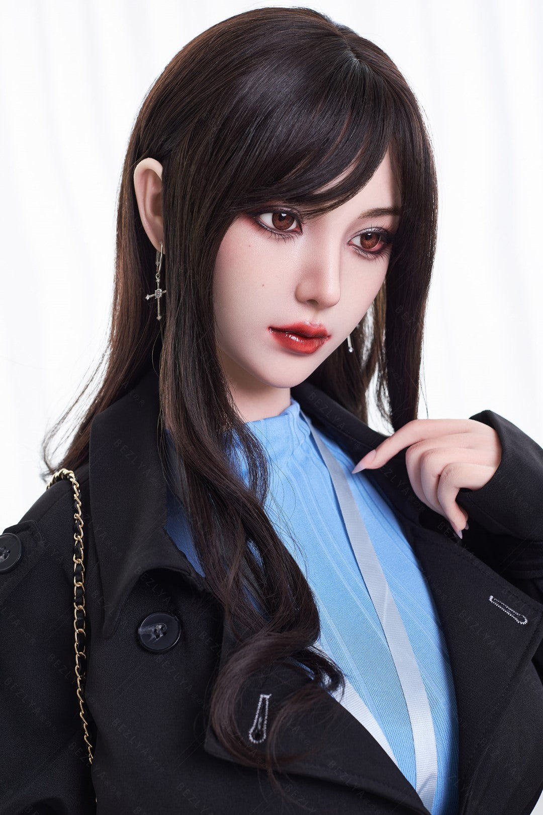 Hibiskus sexdukke (Bezlya Doll 161 cm G-cup 2.2 Silikon)