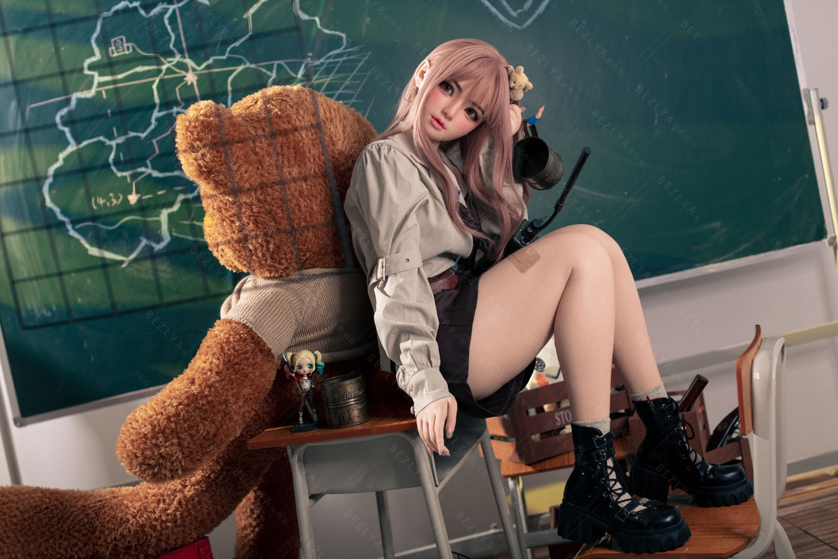 Convallaria sexdukke (Bezlya Doll 155 cm B-cup 2.1 Silikon)