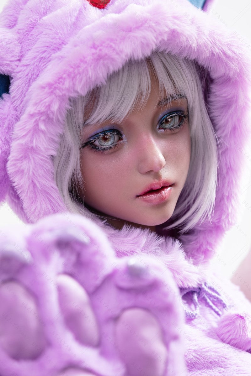 Campanula sexdukke (Bezlya Doll 155cm e-cup 2.2CF silikon)