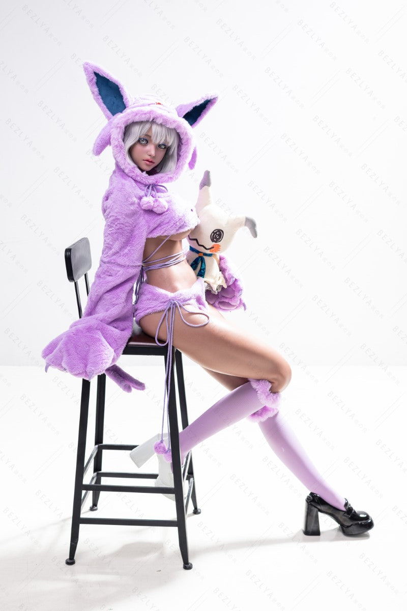 Campanula sexdukke (Bezlya Doll 155cm e-cup 2.2CF silikon)