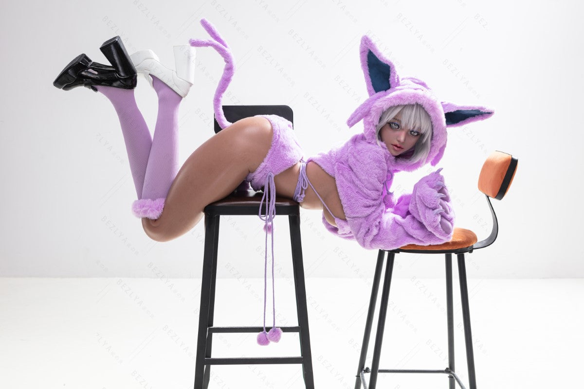 Campanula sexdukke (Bezlya Doll 155cm e-cup 2.2CF silikon)