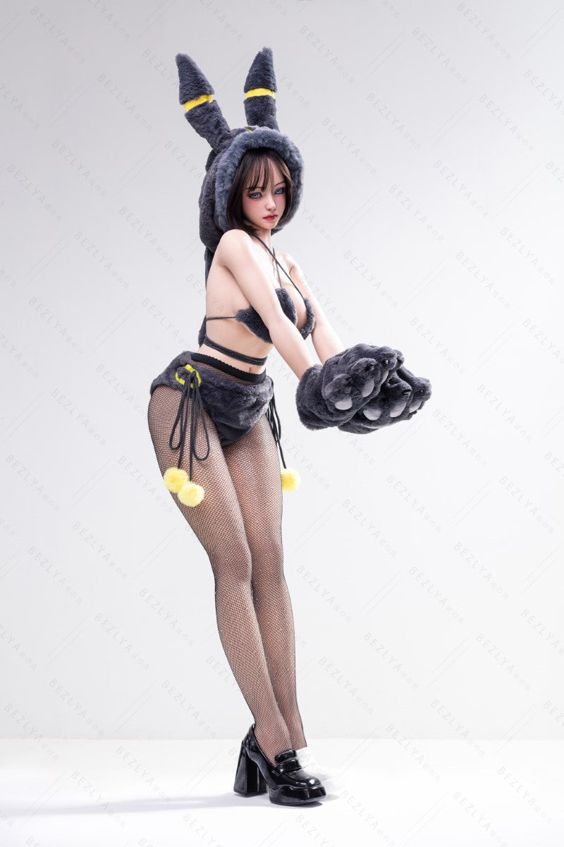 Campanula sexdukke (Bezlya Doll 155cm e-cup 2.2CF silikon)