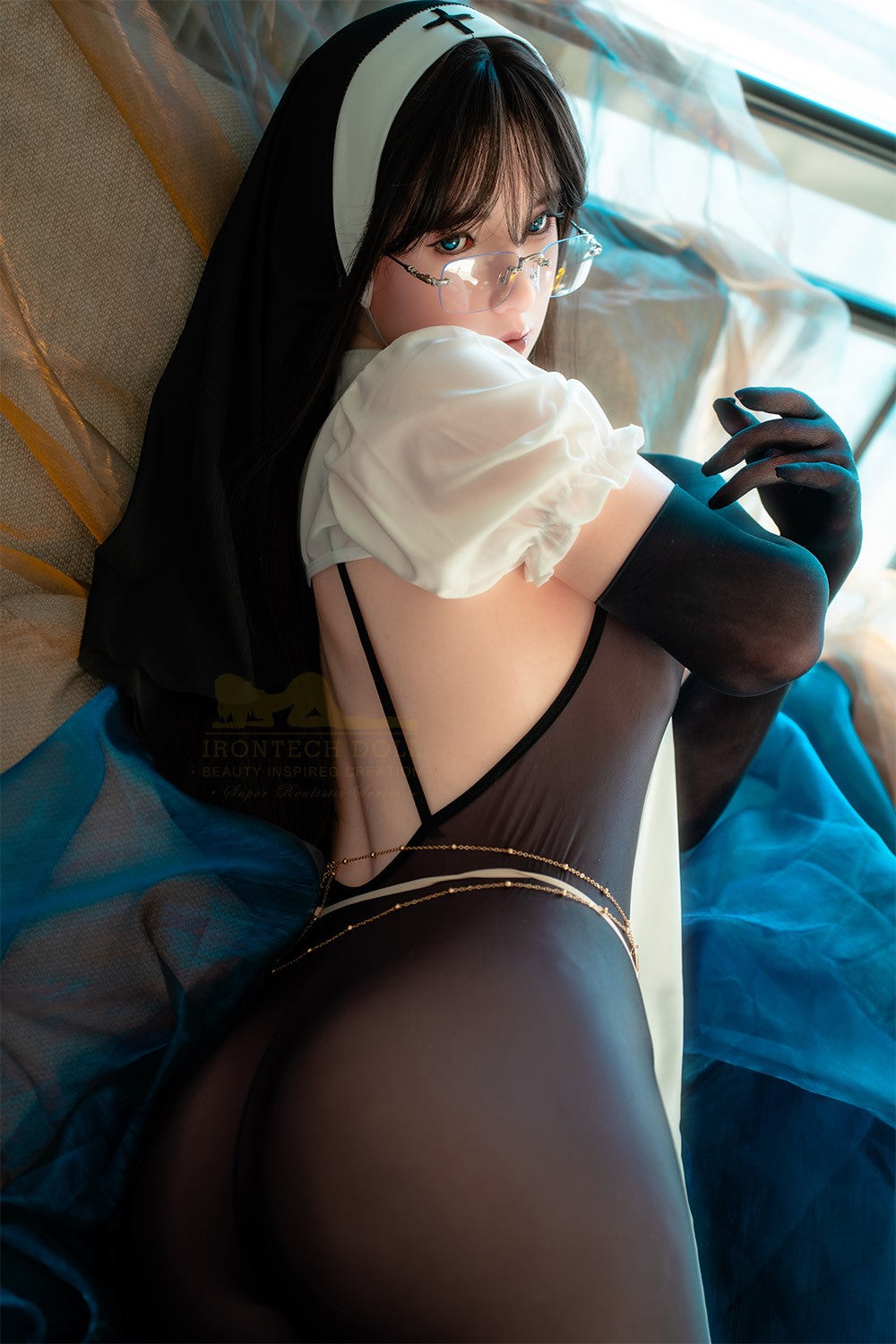 Yeona sexdukke (Irontech Doll 162 cm B-cup S37 silikon)