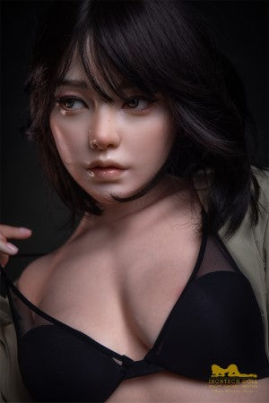 Eileen sexdukke (Irontech Doll 163cm B-cup S40 silikon)