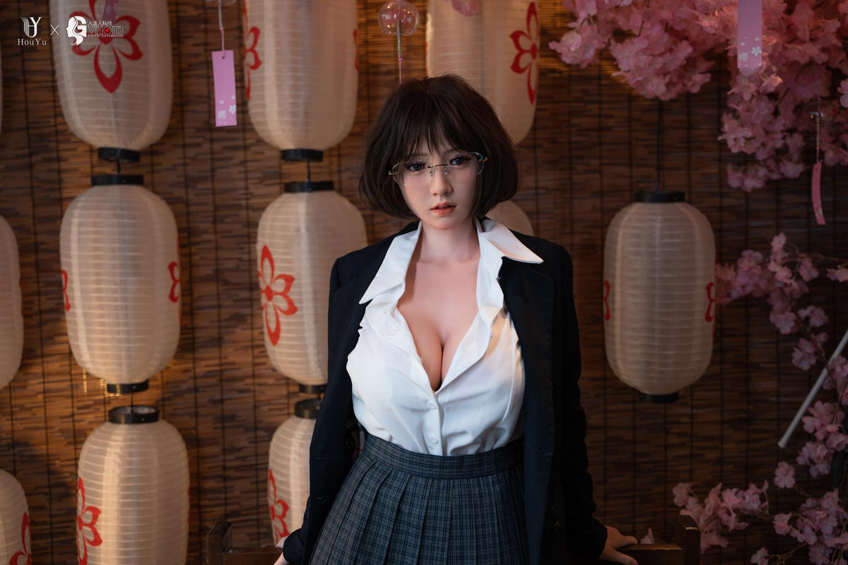 sexdukke Elle (HouYu Doll 150cm F-cup silikon)