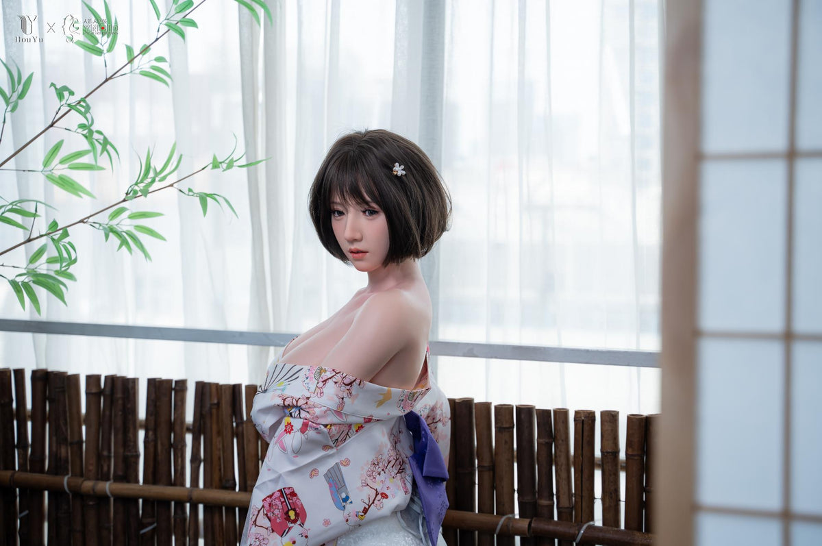 sexdukke Elle (HouYu Doll 150cm F-cup silikon)