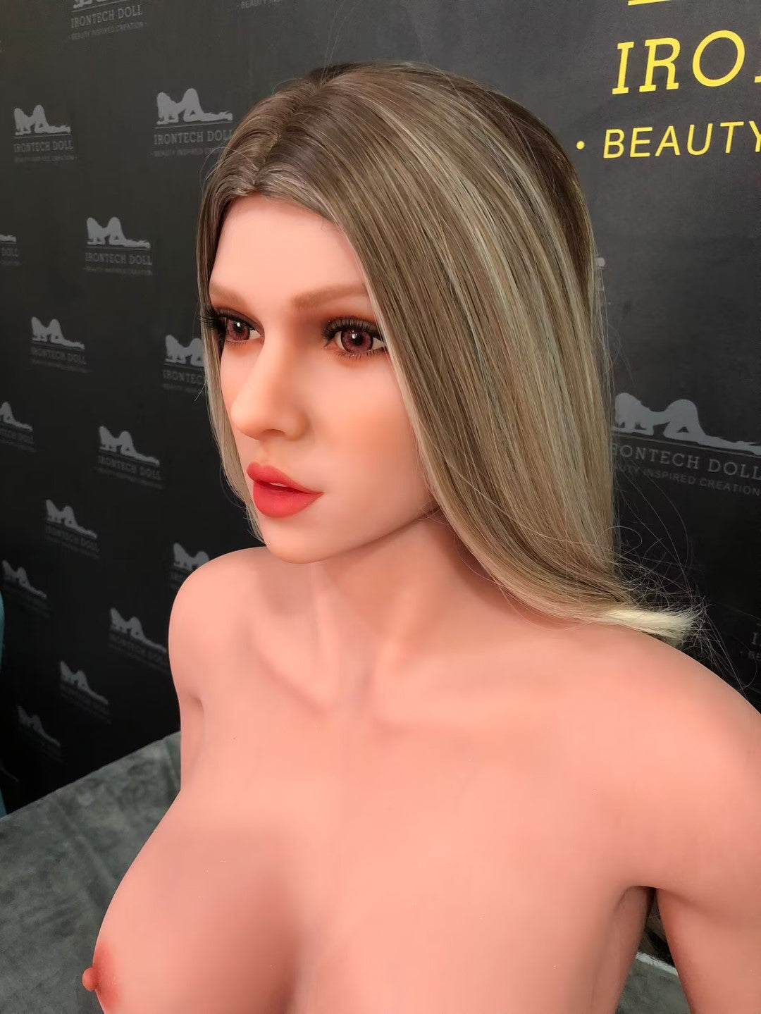 Santarina sexdukke (Irontech Doll 171 cm D-cup #85 TPE) EXPRESS