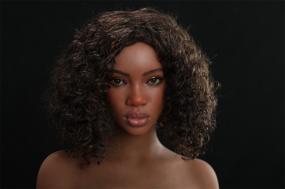 Akosia sexdukke (Irontech Doll 164cm g-cup S33 TPE+silikon)