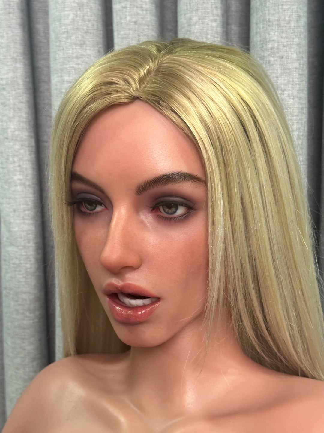 Blake sexdukke (Zelex 160 cm J-cup ZXE216-2 SLE silikon)