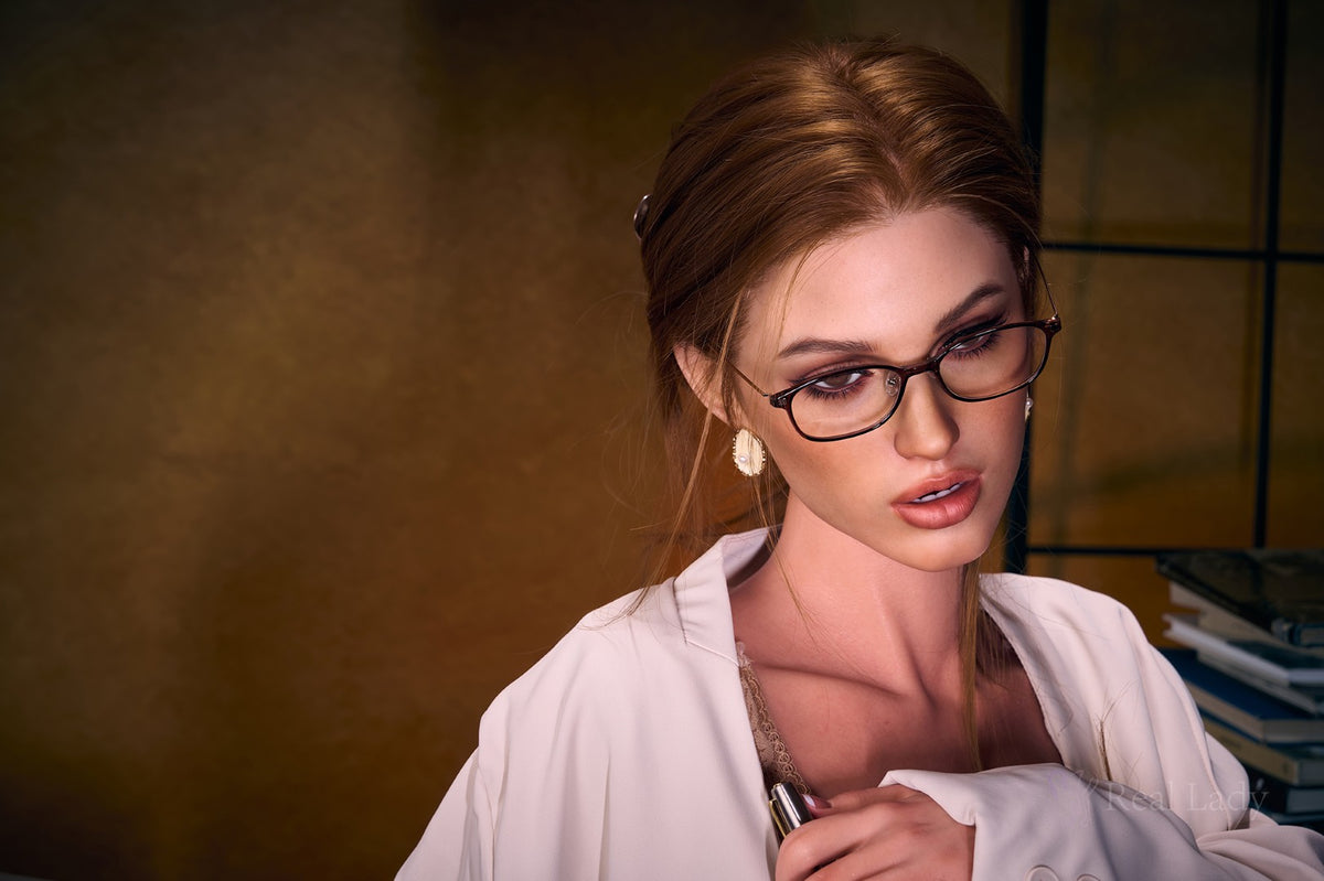 Bianca sexdukke (Real Lady 168 cm E-cup R17 silikon)