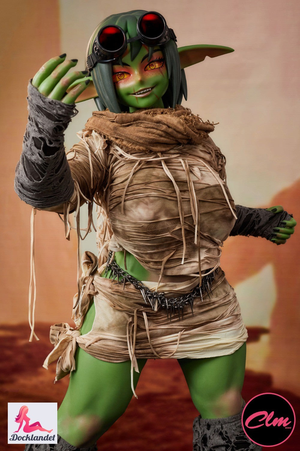 Barza er en 120 cm høy ork sex doll from Climax Doll, laget med tydelig inspirasjon fra merkets verdsatte mindre orc-modell Zarga. Resultatet er en særegen fantasidukke med en kraftig karakter, klare orketrekk og en tilstedeværelse som ikke akkurat hvisker i hjørnet.

For de som liker orker, nisser og mørkere fantasy-estetikk, er Barza et opplagt samleobjekt. Hun er ikke enda en anonym dukke i mengden, men en modell med sin egen identitet, rå sjarm og et uttrykk som er ekte