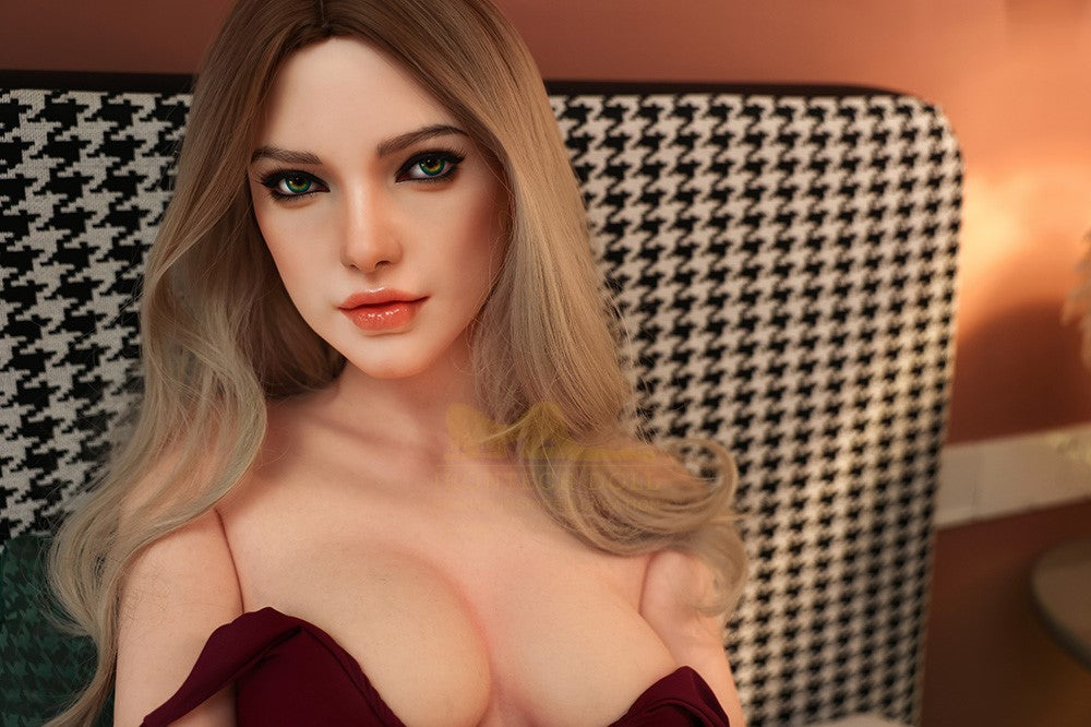 Dakota sexdukke (Irontech Doll 163cm B-cup S46 silikon)