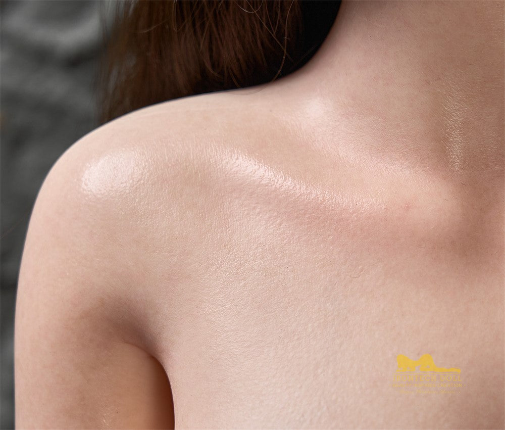 Yuna sexdukke (Irontech Doll 165 cm F-cup T1-1 silikon)