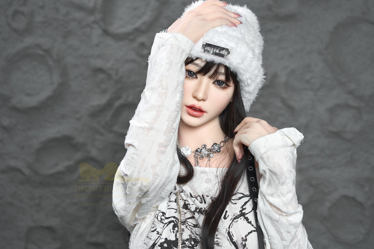 Yuna sexdukke (Irontech Doll 165 cm F-cup T1-1 silikon)