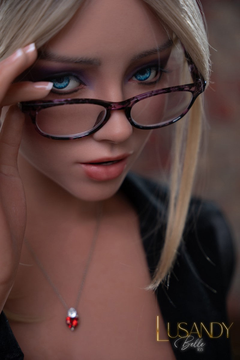 Belle sexdukke (Lusandy Doll 165 cm D-cup silikon)