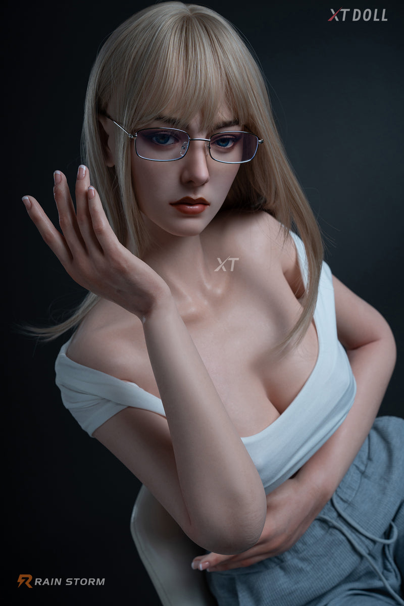 Irina sexdukke (XT Doll 163 cm F-cup #XT-18 silikon)