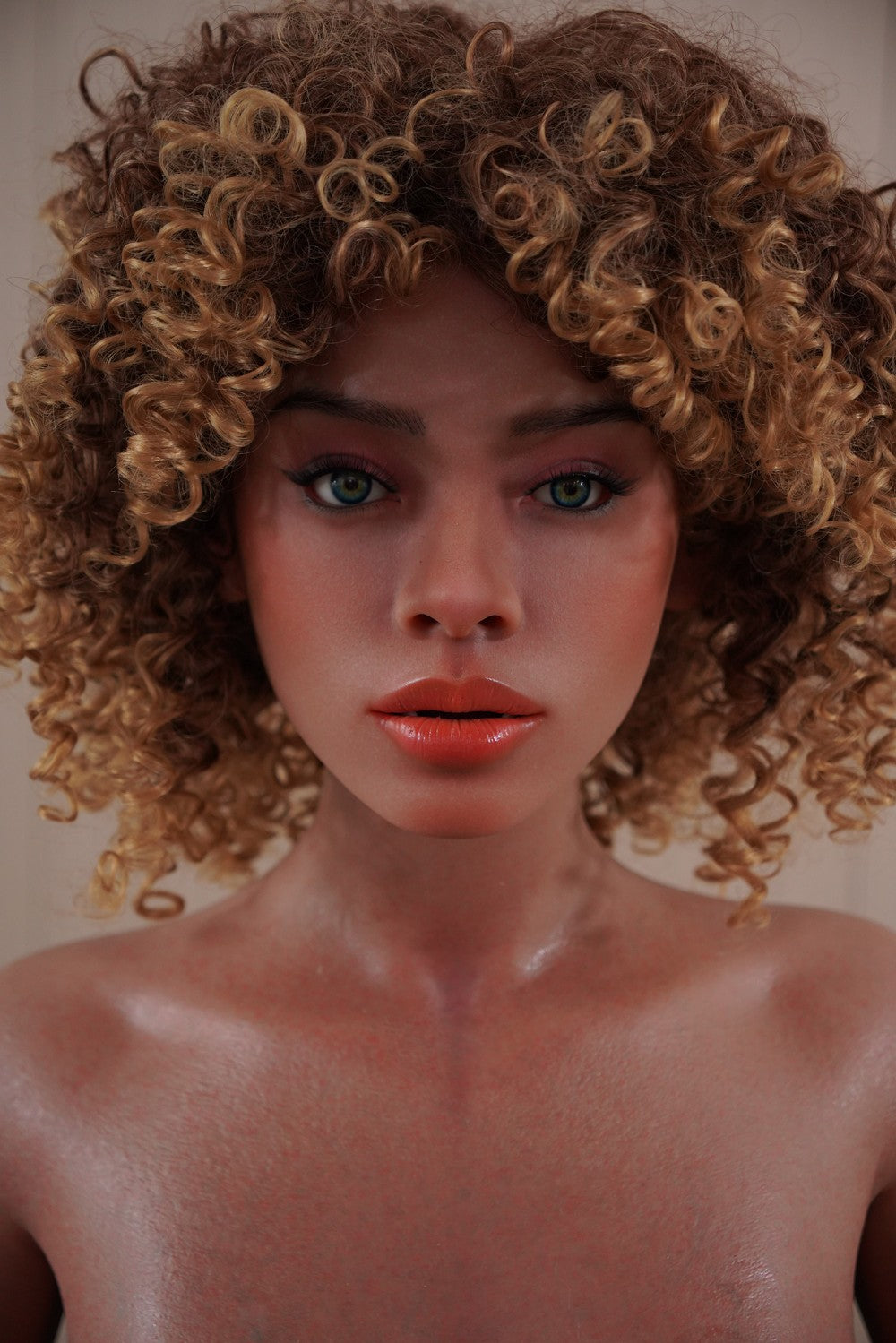 Skjebne sexdukke (Galatea Doll 164 cm B-cup #116 Silikon)