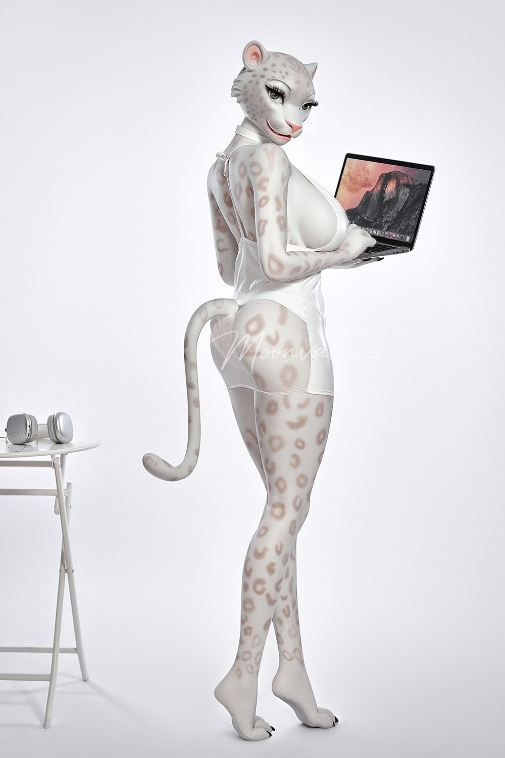 Velara Sexdocka (Moonvale Doll 165cm D-kupa Silikon)