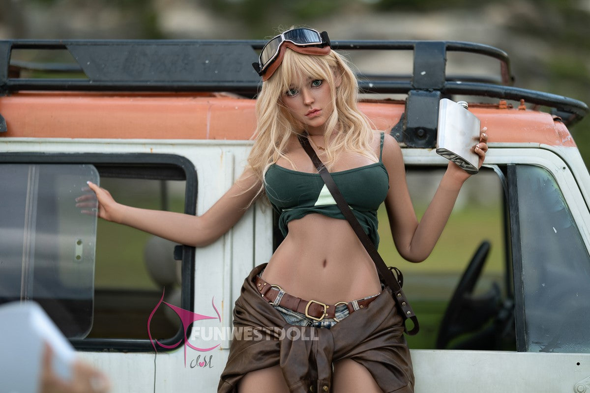 Assos sexdukke (FunWest Doll 157 cm G-cup #030S silikon)