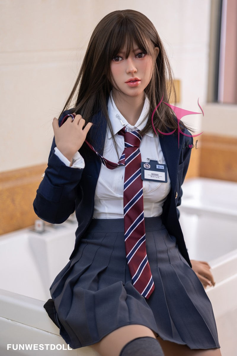 Lucy sexdukke (FunWest Doll 165cm C-cup #032 TPE)