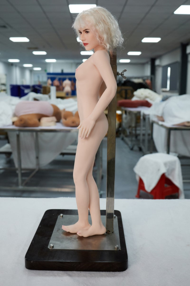 Tara sexdukke (Climax Doll Mini 60cm S-cup silikon)