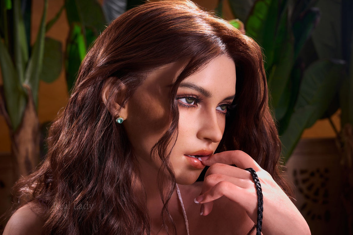 Hailey sexdukke (Real Lady 159 cm F-cup R12 silikon)