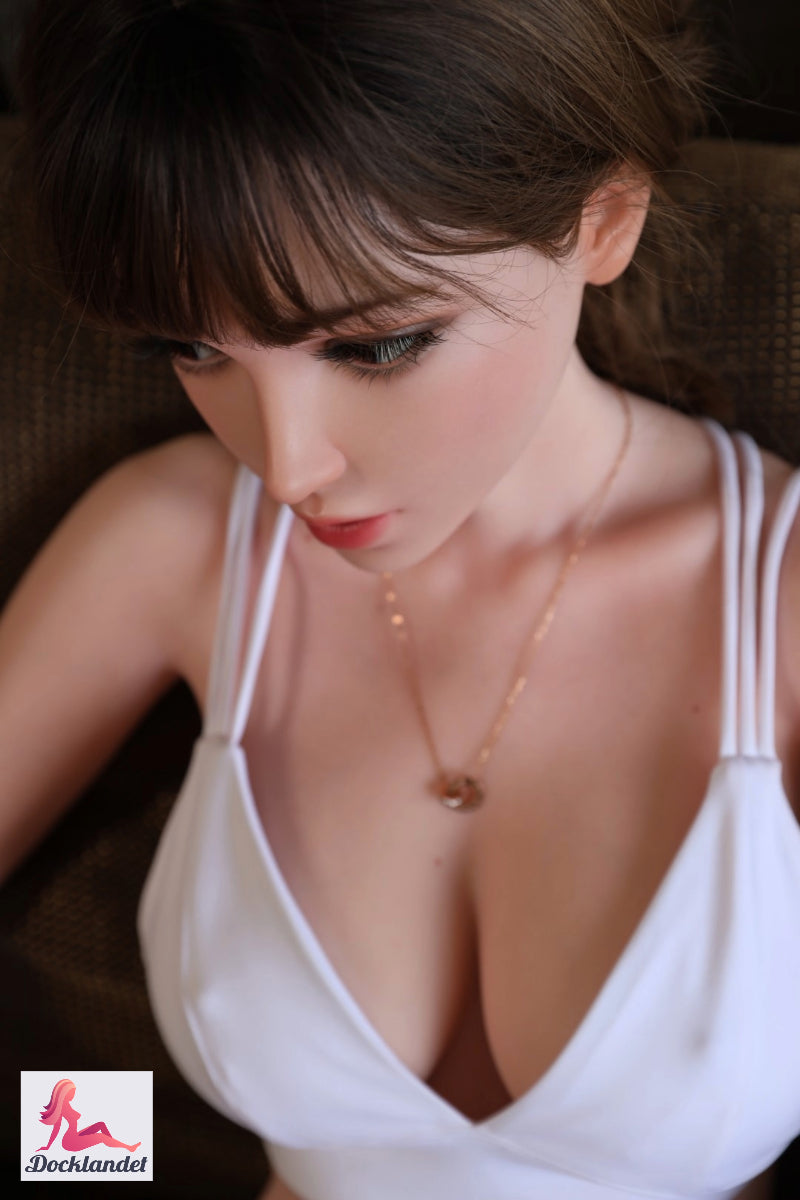 sexdukke Elina Model 9 (Gynoid Doll 150 cm D-cup silikon)