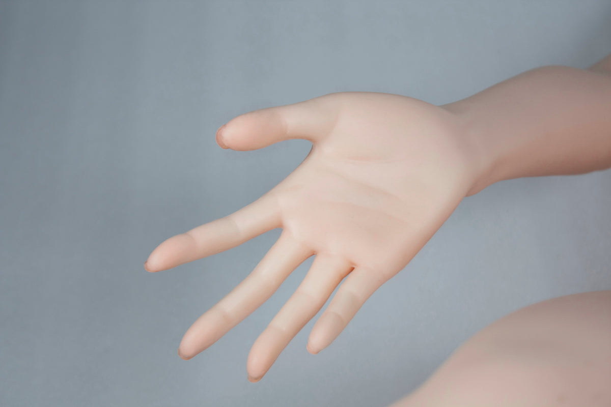 Momo Igawa sexdukke (Elsa Babe 165 cm HC023 silikon)