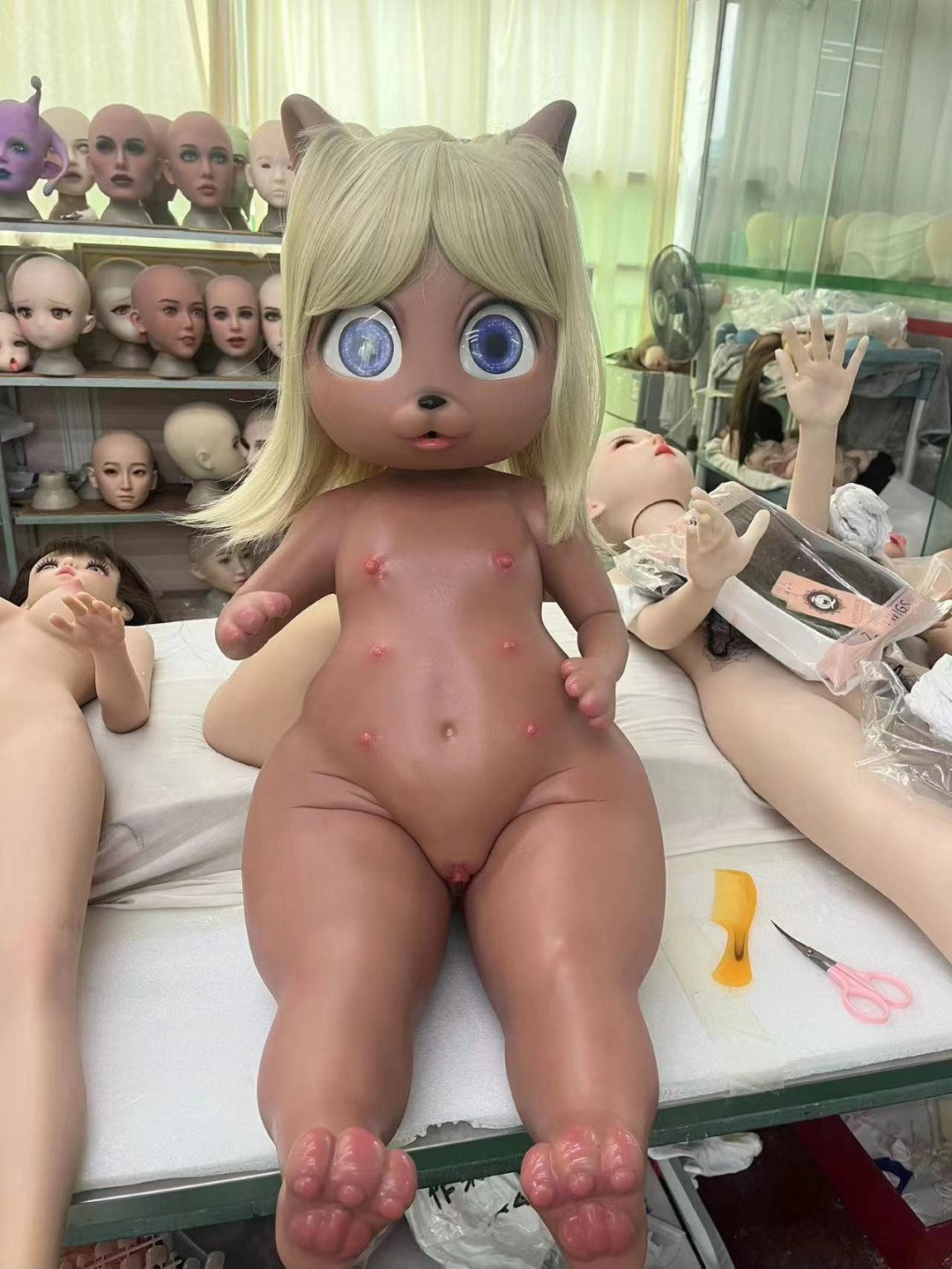 Bearrie sexdukke (Dolls Castle 92cm a-cup Silikon)