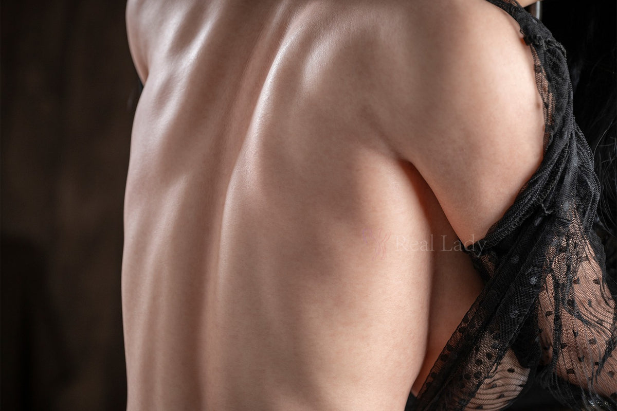 Hailey sexdukke (Real Lady 159 cm F-cup R12 silikon)