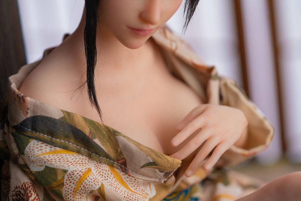 Tifa Mini (Game Lady 65 cm E-cup No.03S silikon)