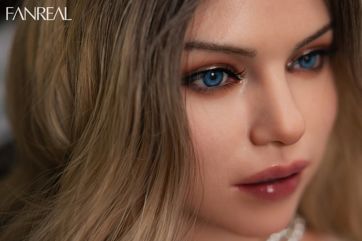 Carlee Torso sexdukke (FanReal Doll 95 cm G-cup silikon)