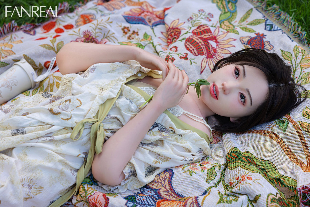 Molly sexdukke (FanReal Doll 153 cm B-cup silikon)