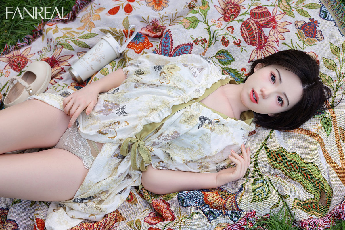 Molly sexdukke (FanReal Doll 153 cm B-cup silikon)