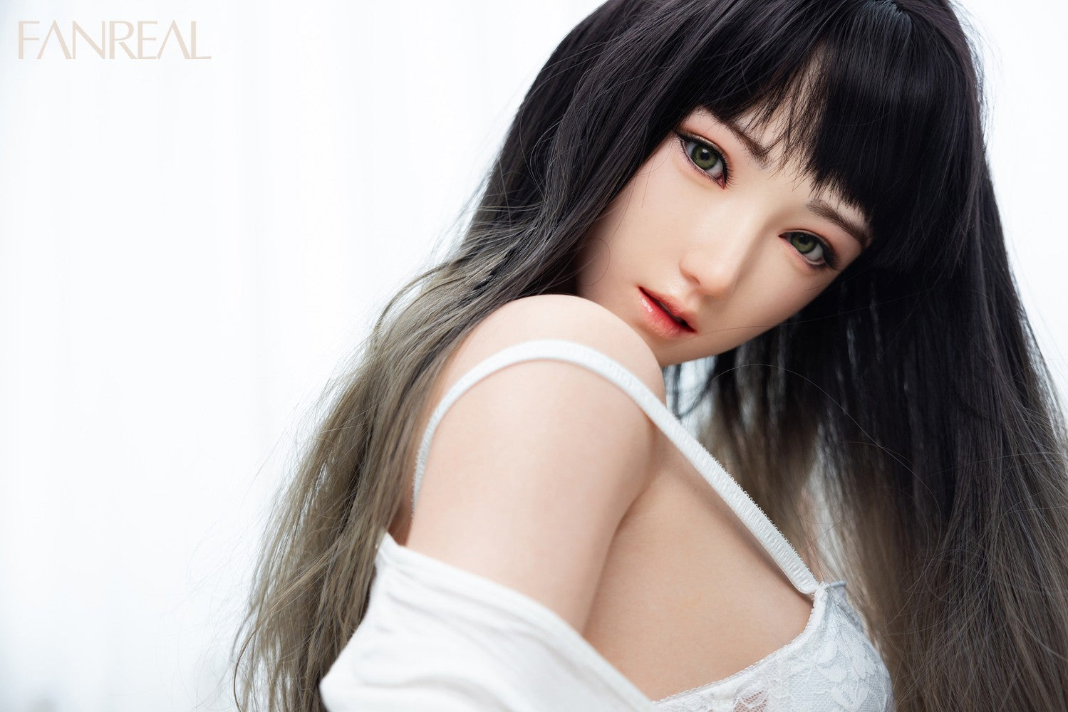 Jia sexdukke (FanReal Doll 158cm B-cup Silikon)
