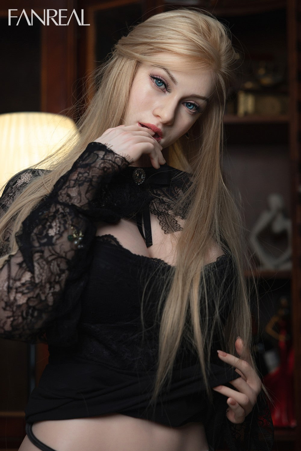 Vanessa sexdukke (FanReal Doll 168cm f-cup Silikon)