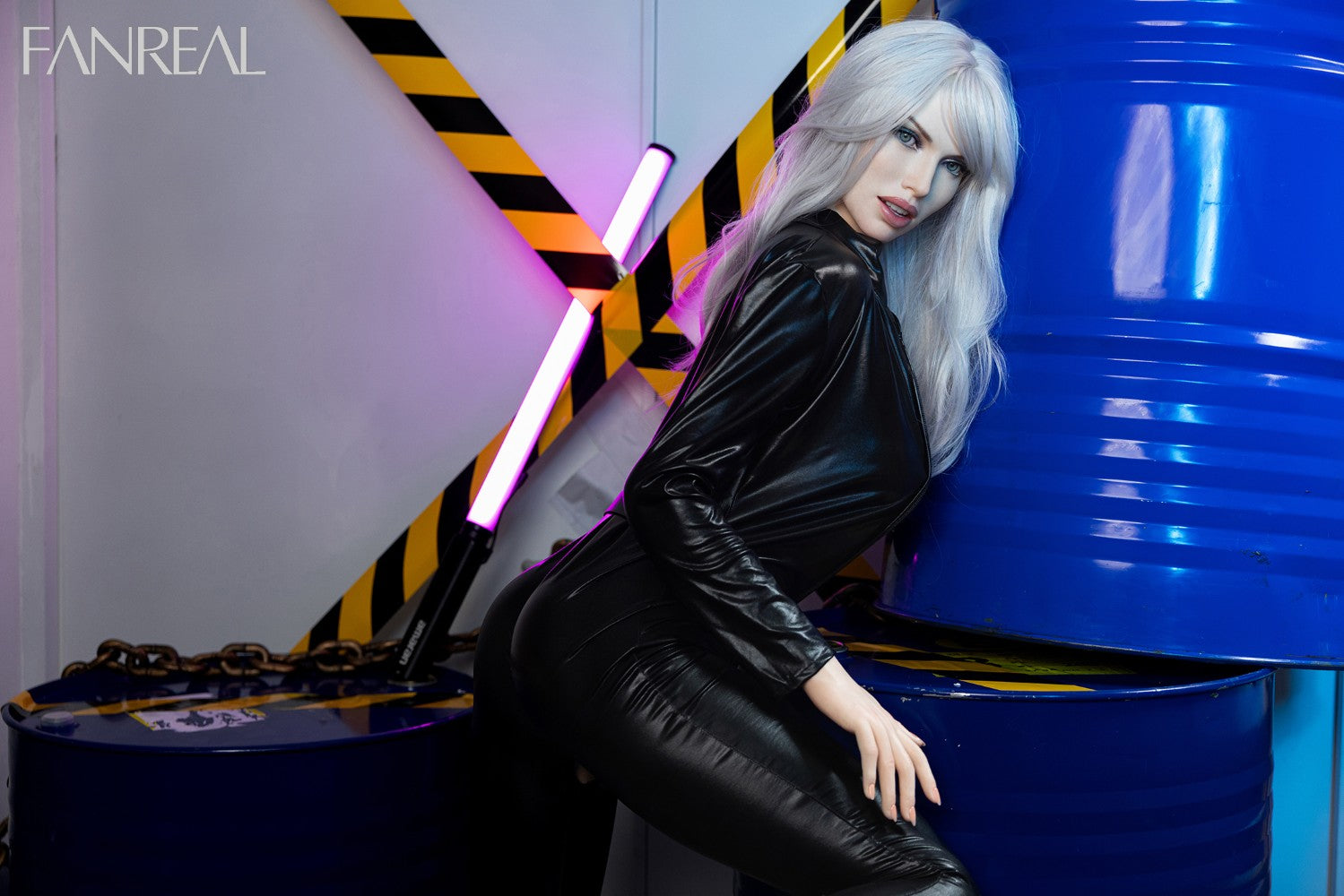 Kelly sexdukke (FanReal Doll 168 cm F-cup silikon)