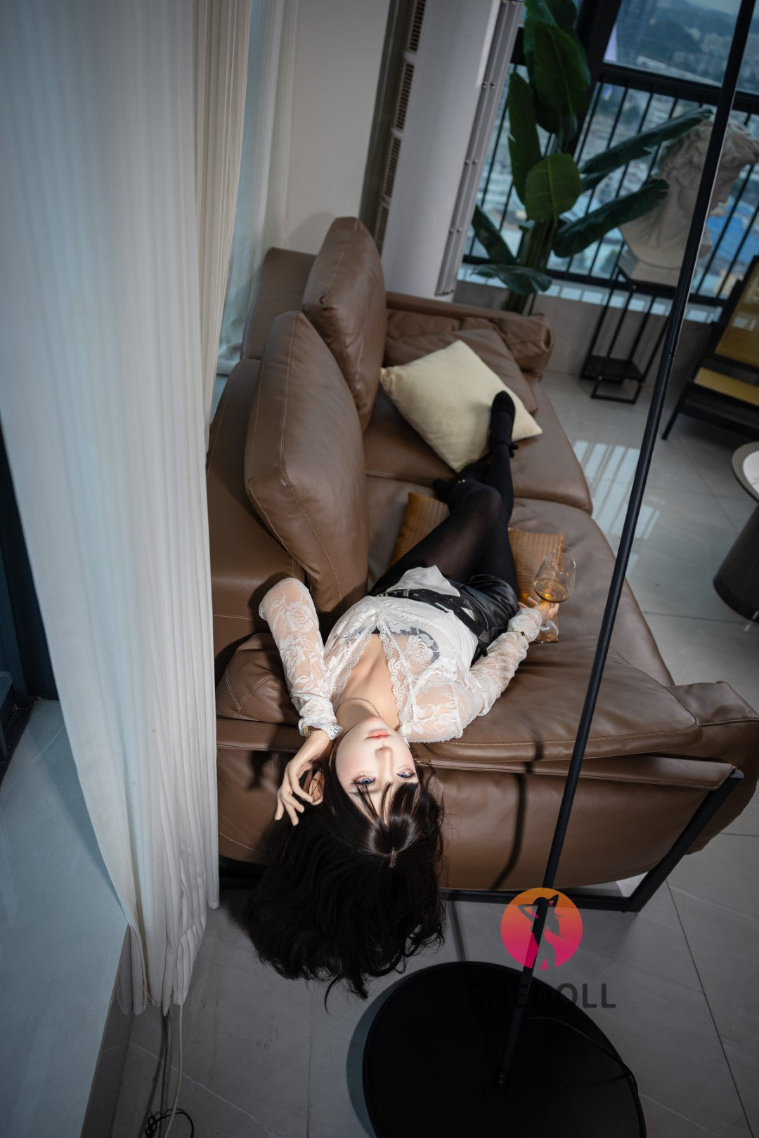 Lina sexdukke (SHEDOLL 152 cm A-cup #SH202 2.0 silikon)