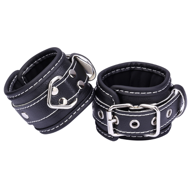 BDSM Sett - Håndjern, pisk, bånd, knebleball, øyemaske (sett i 9 deler)