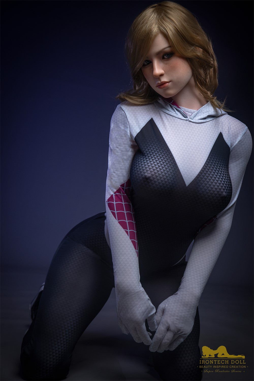 Gwen sexdukke (Irontech Doll 167 cm E-cup S38 silikon)
