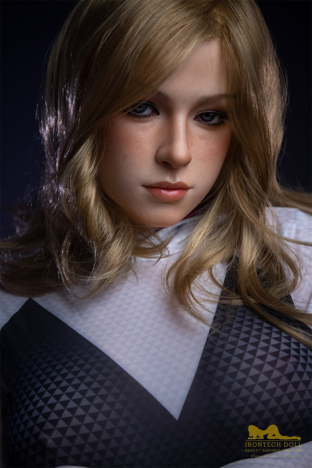 Gwen sexdukke (Irontech Doll 167cm e-cup S38 silikon)